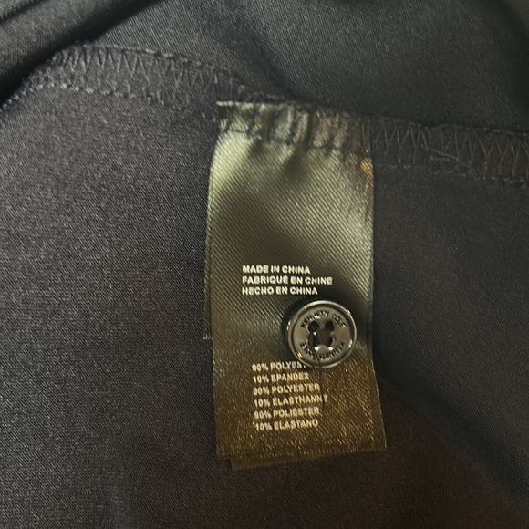 Kenneth Cole New York NWT Golf Shirt Size X-Large in Navy with Golf Club Print - Picture 8 of 10